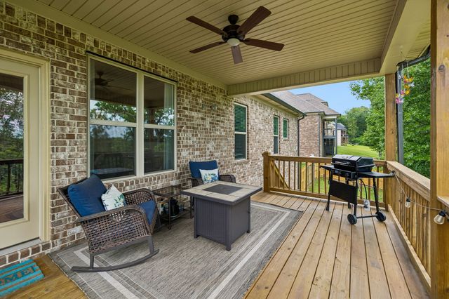 1030 C P Stewart Blvd, Lebanon, TN 37087