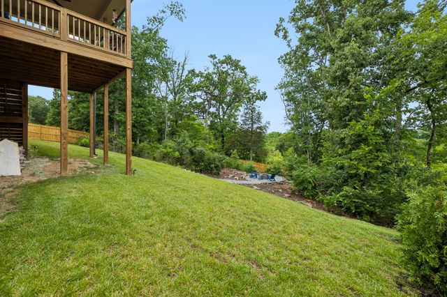 1030 C P Stewart Blvd, Lebanon, TN 37087