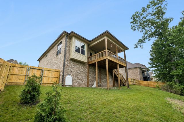 1030 C P Stewart Blvd, Lebanon, TN 37087