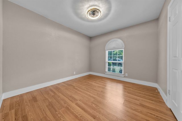 6617 Andora Avenue, Fort Worth, TX 76133