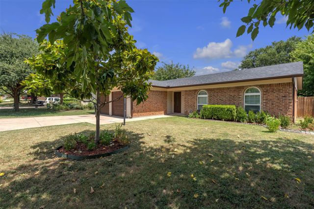 6617 Andora Avenue, Fort Worth, TX 76133