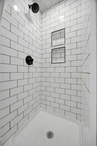 1020 6th Street S, Fargo, ND 58103