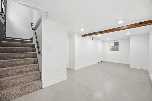 1020 6th Street S, Fargo, ND 58103