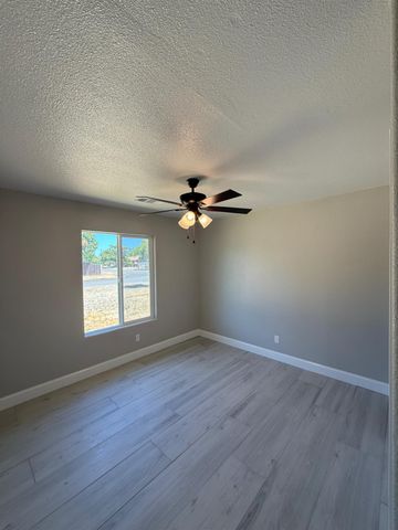 16576 Camden Drive, Madera, CA 93638