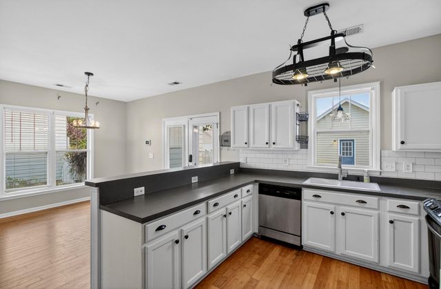 216 Trillium Avenue, Summerville, SC 29483