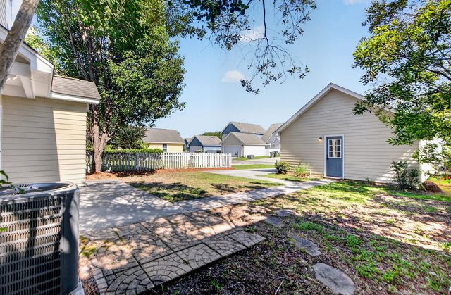 216 Trillium Avenue, Summerville, SC 29483