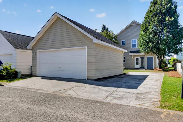 216 Trillium Avenue, Summerville, SC 29483