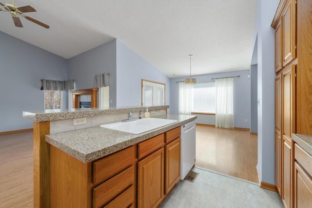 118 N Castle Rock St, Wichita, KS 67230