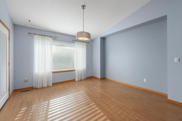 118 N Castle Rock St, Wichita, KS 67230