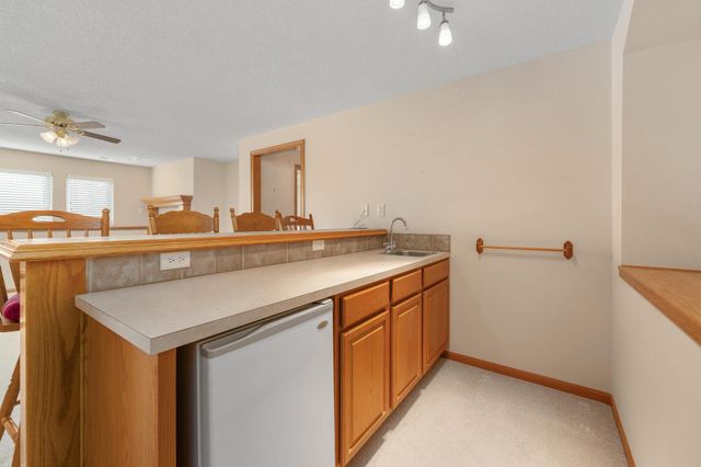 118 N Castle Rock St, Wichita, KS 67230