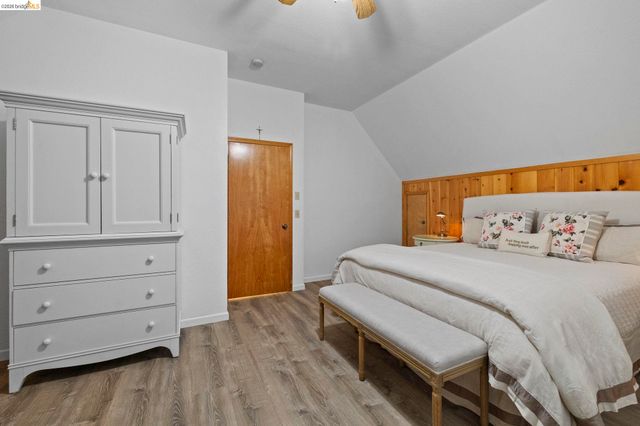 28515 S Stan Ct, Strawberry, CA 95375