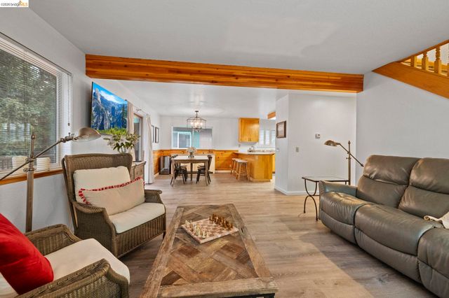 28515 S Stan Ct, Strawberry, CA 95375