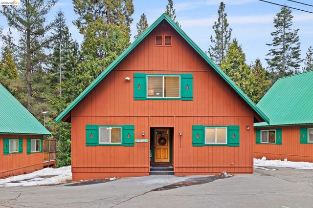 28515 S Stan Ct, Strawberry, CA 95375