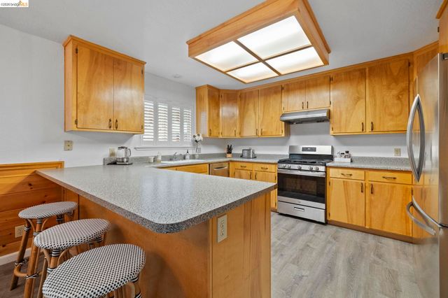 28515 S Stan Ct, Strawberry, CA 95375