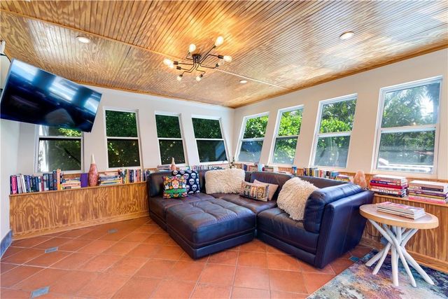 1132 NE 105TH Street, Miami Shores, FL 33138