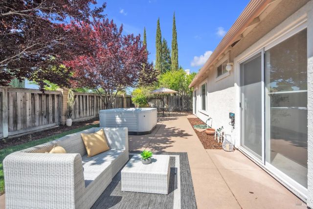 3211 Avenido Del Lago Way, Fairfield, CA 94533