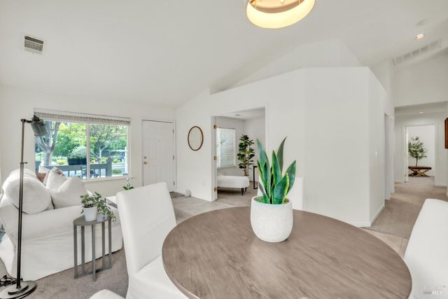 3211 Avenido Del Lago Way, Fairfield, CA 94533