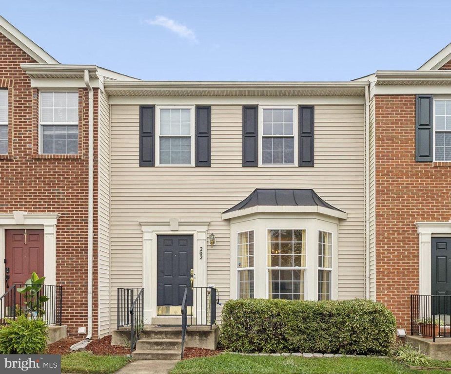 202 HEMLOCK DR, Stafford, VA 22554
