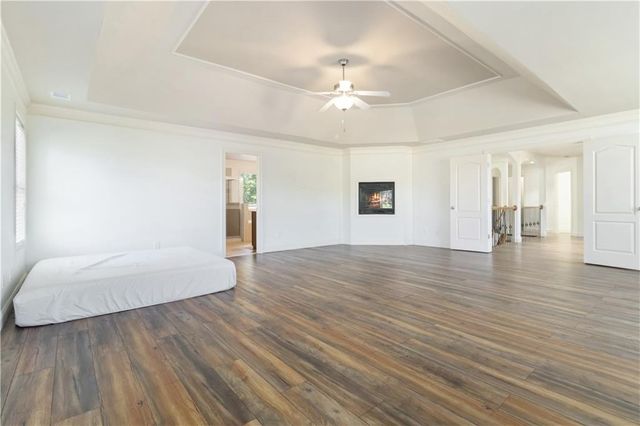 2868 Rolling Downs Way, Loganville, GA 30052