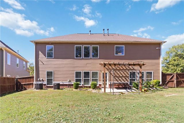 2868 Rolling Downs Way, Loganville, GA 30052