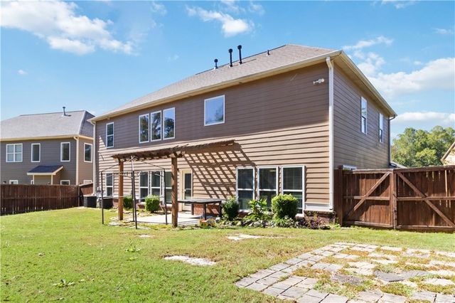 2868 Rolling Downs Way, Loganville, GA 30052