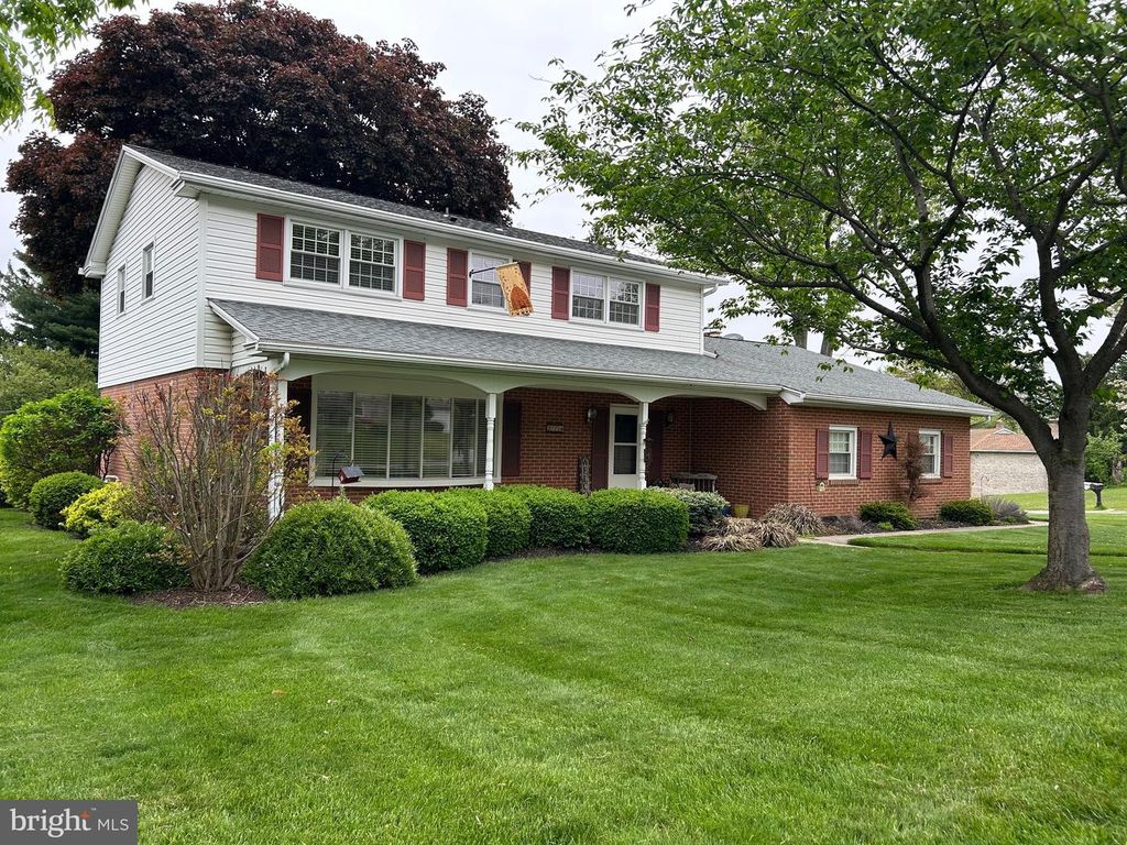 2775 DURHAM RD, York, PA 17402