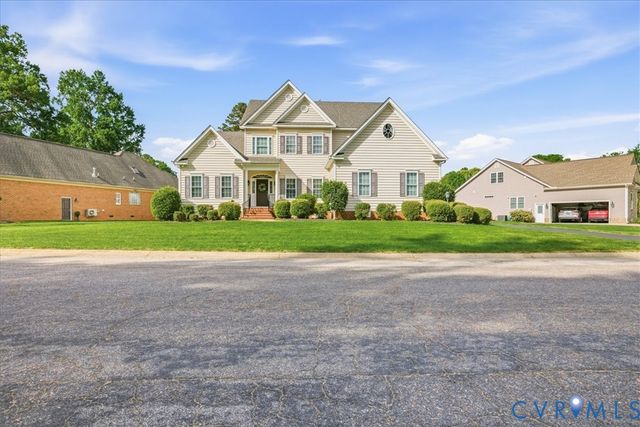 312 Waterfront Dr, Colonial Heights, VA 23834
