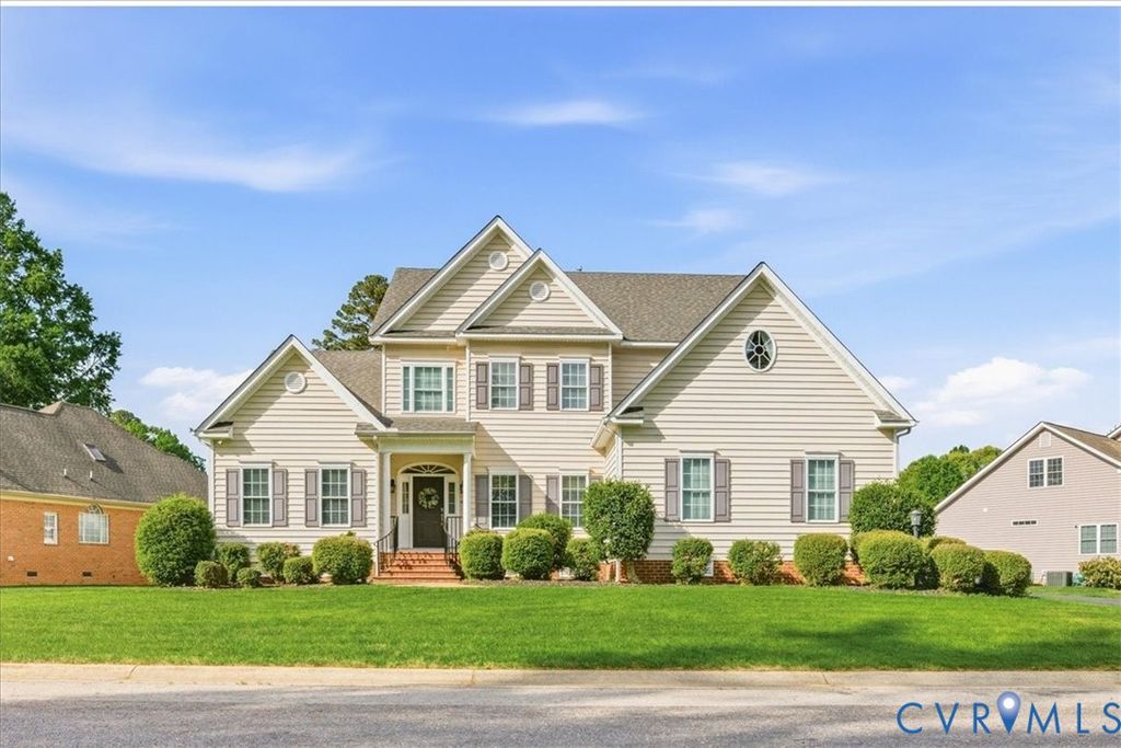312 Waterfront Dr, Colonial Heights, VA 23834