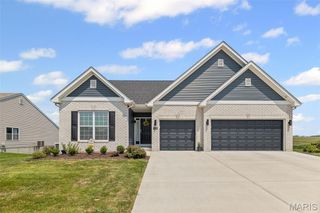 2024 Woodsong Way, Belleville, IL 62220