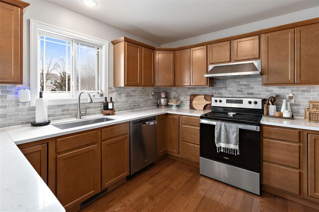 518 Dogwood Lane, Watervliet, MI 49098