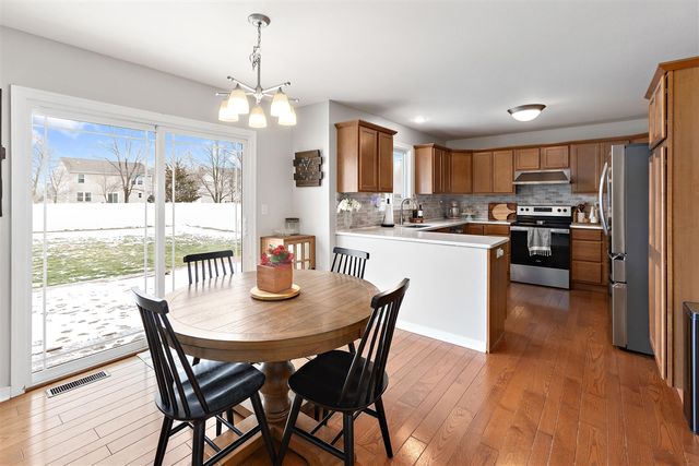 518 Dogwood Lane, Watervliet, MI 49098