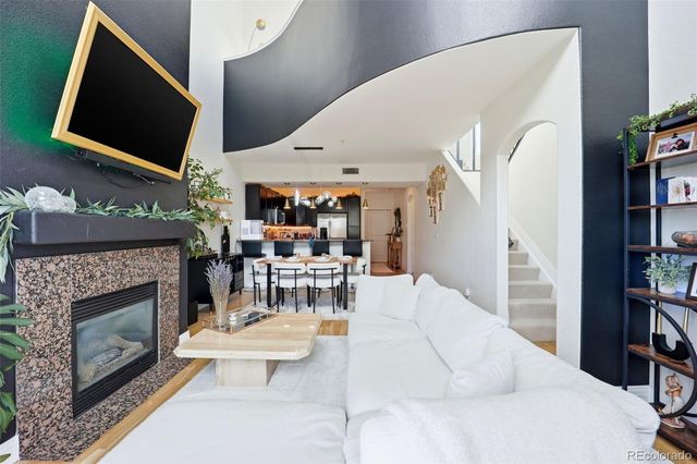 9079 E Panorama Circle 512, Englewood, CO 80112