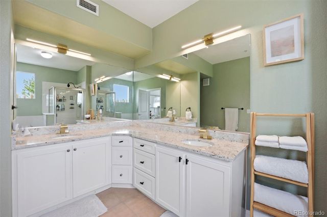 9079 E Panorama Circle 512, Englewood, CO 80112