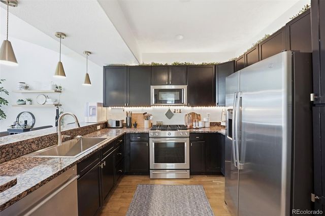 9079 E Panorama Circle 512, Englewood, CO 80112