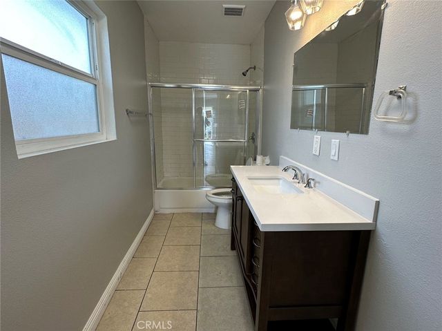 939 E D Street, Ontario, CA 91764
