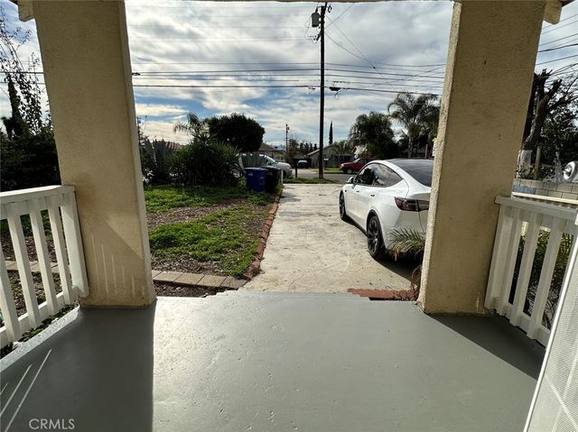 939 E D Street, Ontario, CA 91764