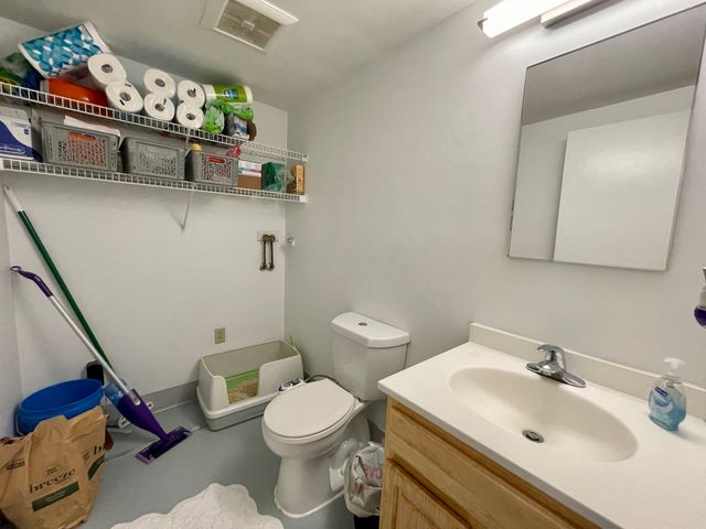 1 Pine St B, Boston, MA 02111
