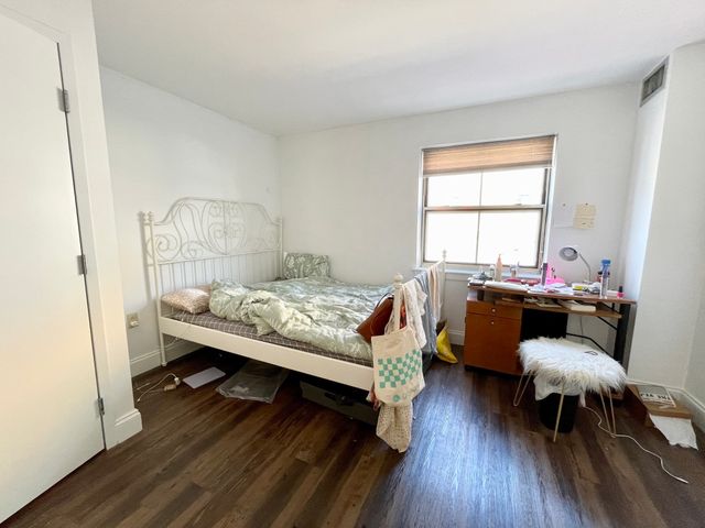 1 Pine St B, Boston, MA 02111