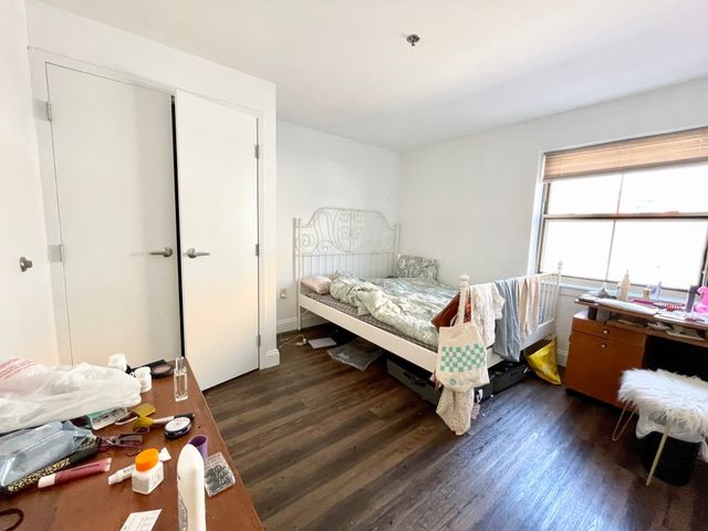 1 Pine St B, Boston, MA 02111