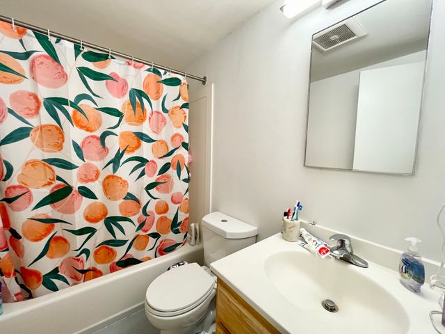 1 Pine St B, Boston, MA 02111