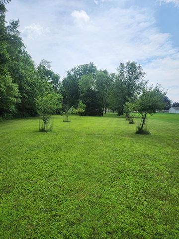 2600 E 73rd Avenue, Merrillville, IN 46410