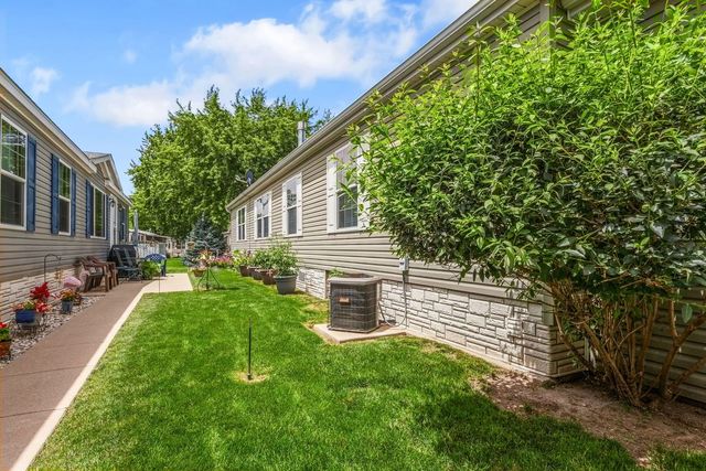 242 Fox Lane, Belvidere, IL 61008
