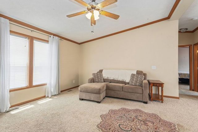 242 Fox Lane, Belvidere, IL 61008