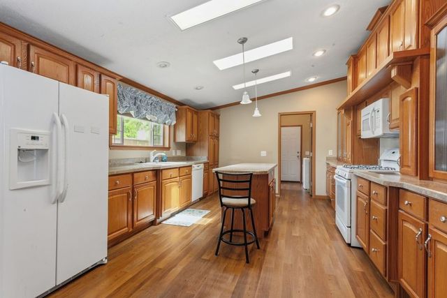 242 Fox Lane, Belvidere, IL 61008