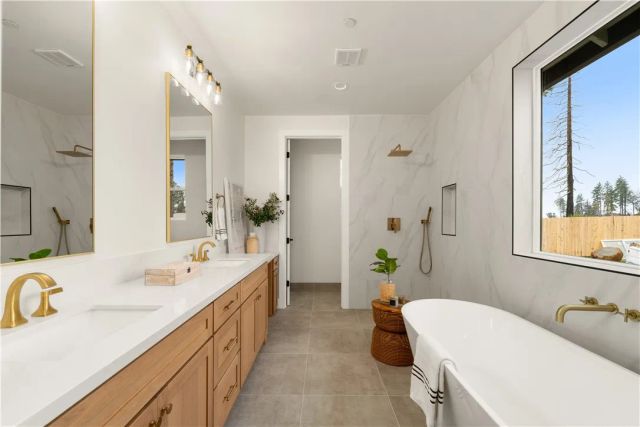 5887 Crestview Drive, Paradise, CA 95969