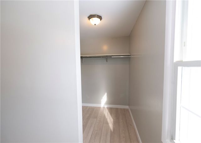 855 2nd Ave, Economy, PA 15042