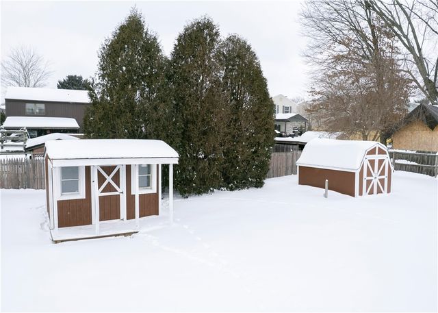 855 2nd Ave, Economy, PA 15042