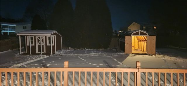 855 2nd Ave, Economy, PA 15042