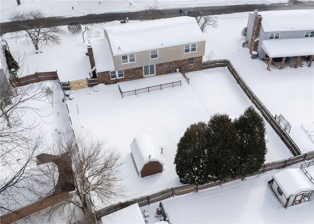 855 2nd Ave, Economy, PA 15042