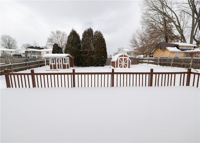 855 2nd Ave, Economy, PA 15042